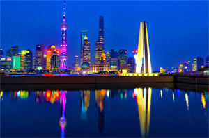夜上海最美夜景盘点，让你沉醉在城市的光与影之中！